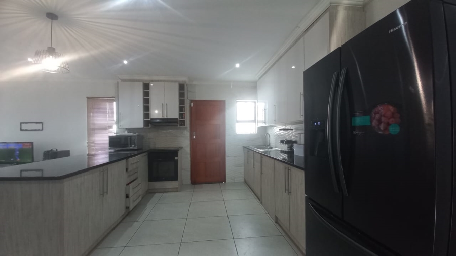 3 Bedroom Property for Sale in Bloemspruit Free State